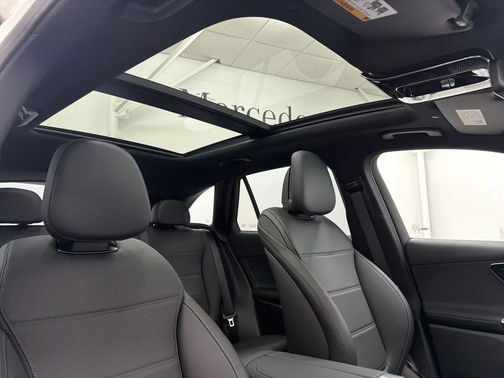 Certified Used 2026 White Mercedes-Benz GLC 300 image 29