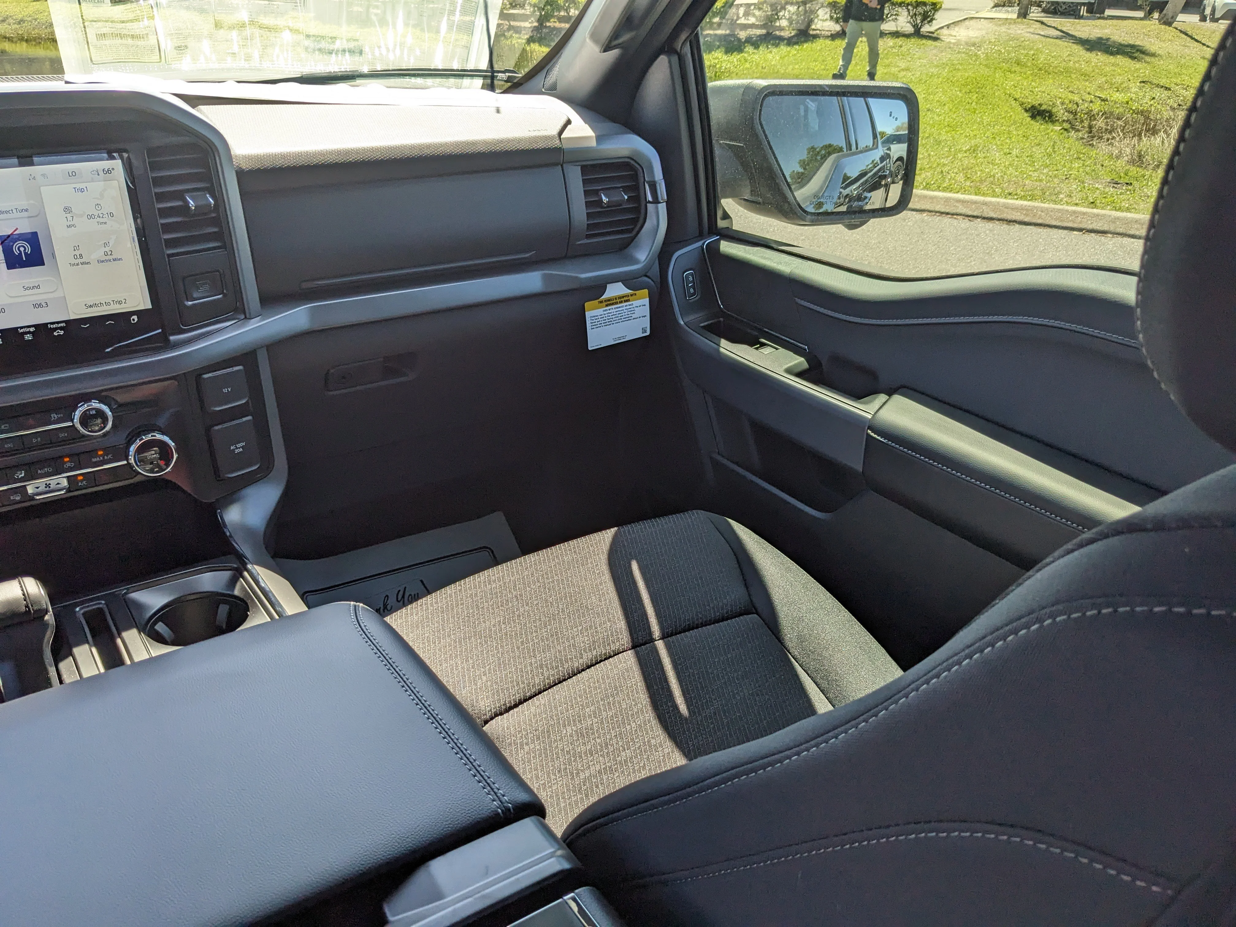 New 2026 Agate Black Metallic Ford XLT image 15