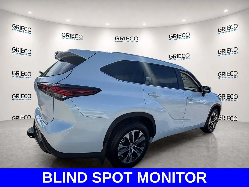Used 2024 Beige Toyota XLE image 7