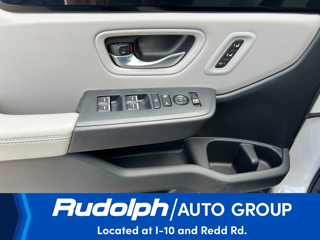 2025 Honda Pilot EX-L - Photo 11