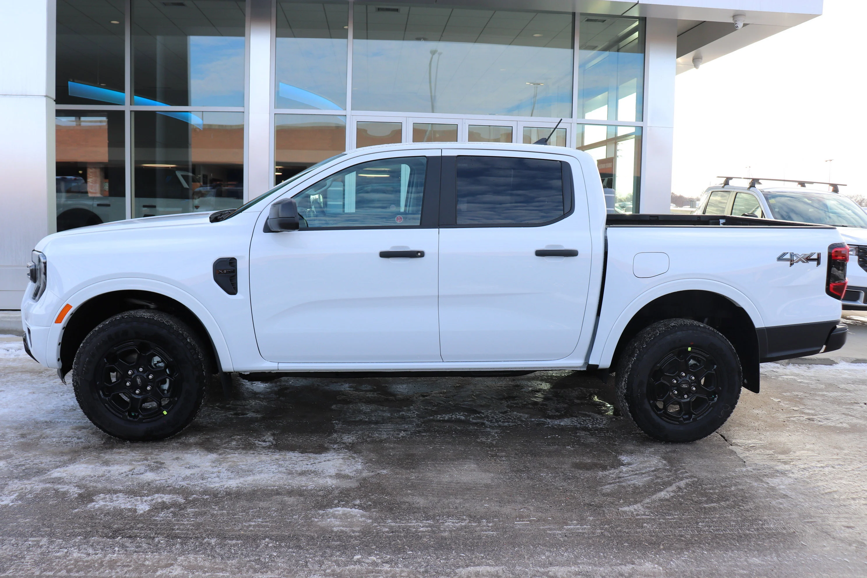 New 2026 OXFORD WHITE Ford XLT image 3