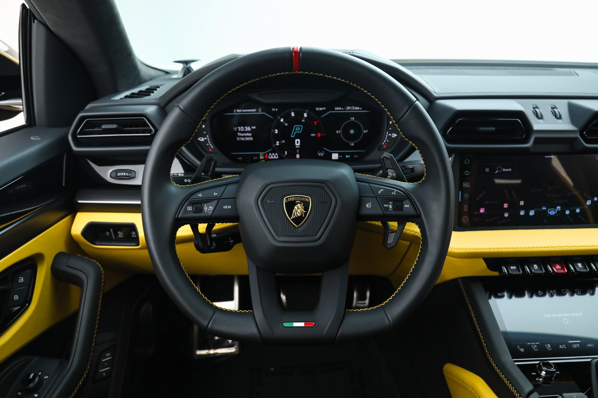 Used 2025 Yellow Lamborghini SE image 27