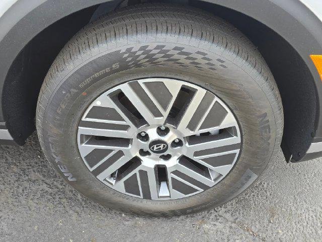 New 2026 White Pearl Hyundai SEL image 10