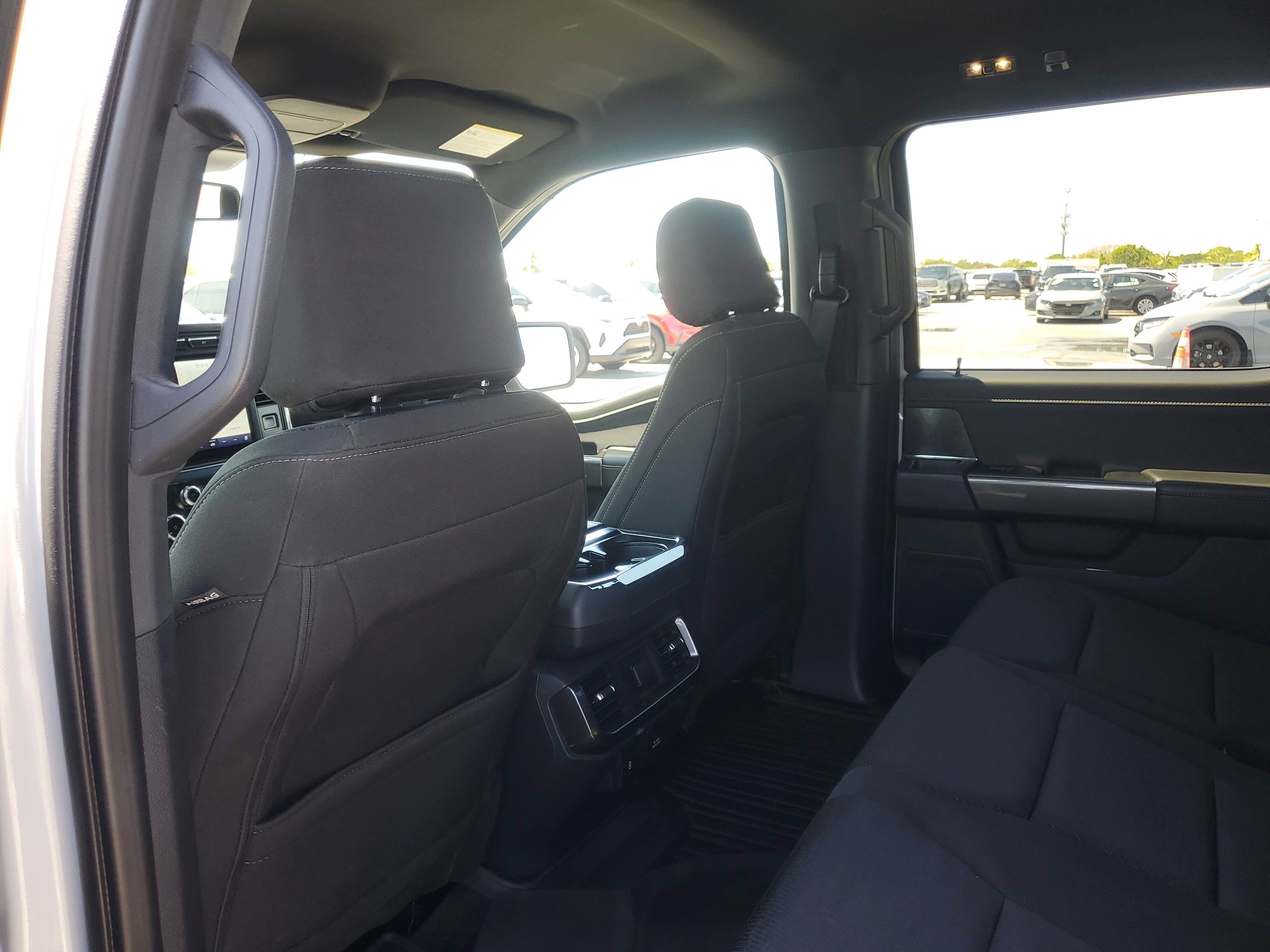 Used 2023 Avalanche Ford XLT image 10
