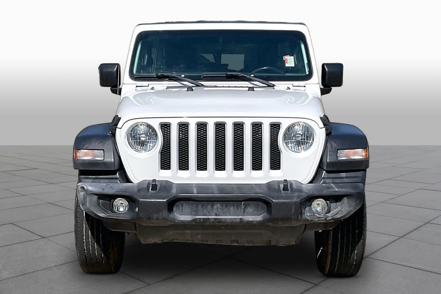 Used 2018 Bright White Clearcoat Jeep Sport S image 4