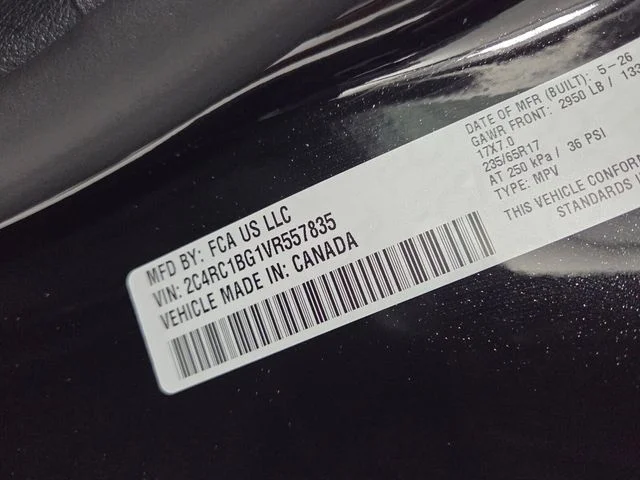 New 2027 Diamond Black Crystal Pearl-Coat Exterior Paint Chrysler Select image 20