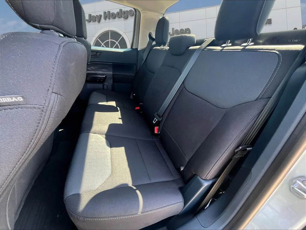 Used 2024 Green Ford XL image 25