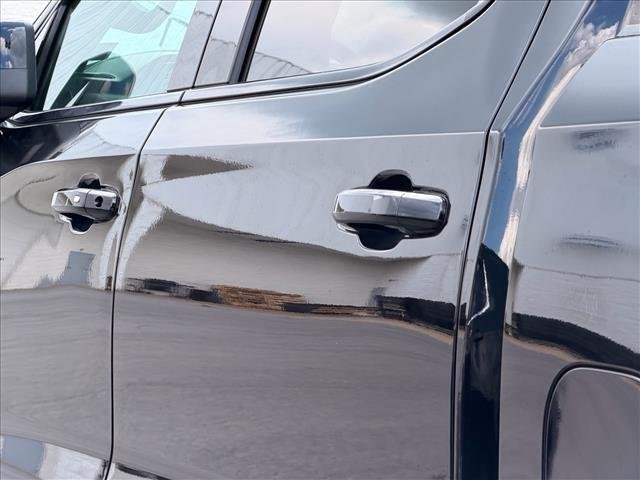 Used 2026 Onyx Black GMC AT4 image 16