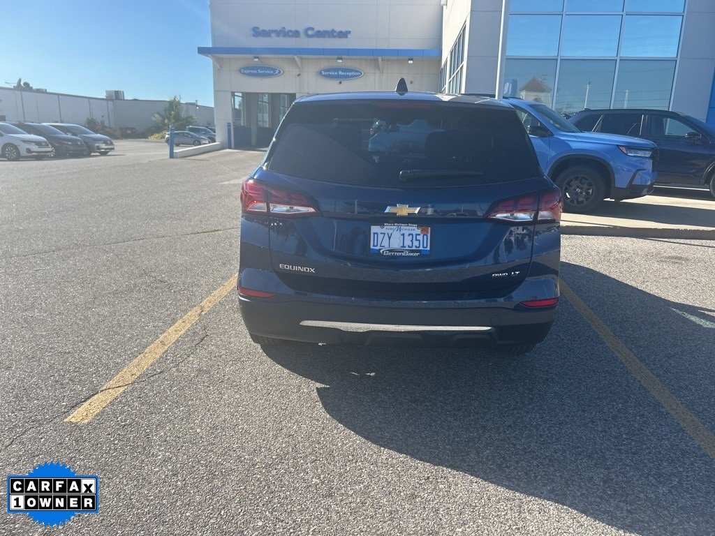 2022 Chevrolet Equinox LT photo 3