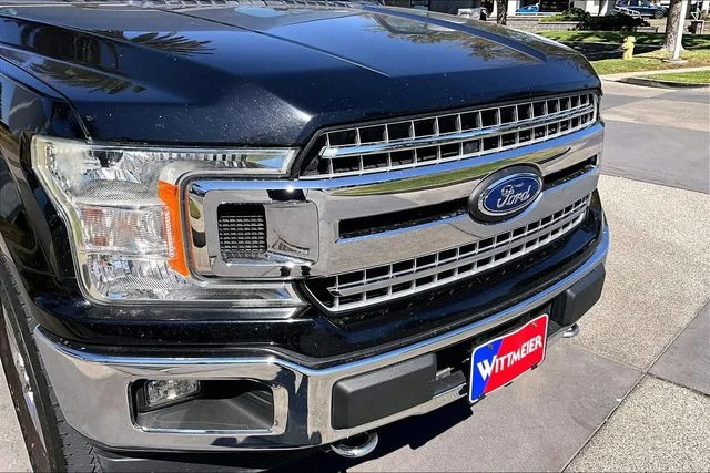 Used 2018 Shadow Black Ford XLT image 29