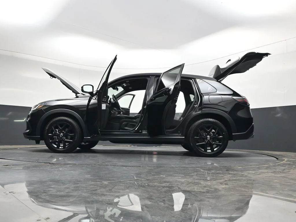 Used 2025  Honda Sport image 51
