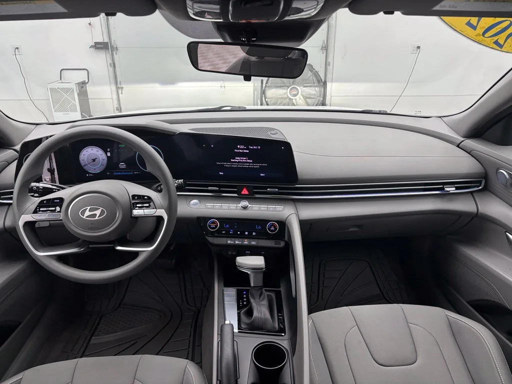 Certified Used 2024 White Hyundai SEL image 3