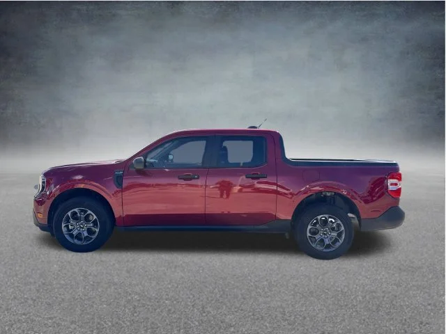 Used 2025 Red Ford XLT image 12