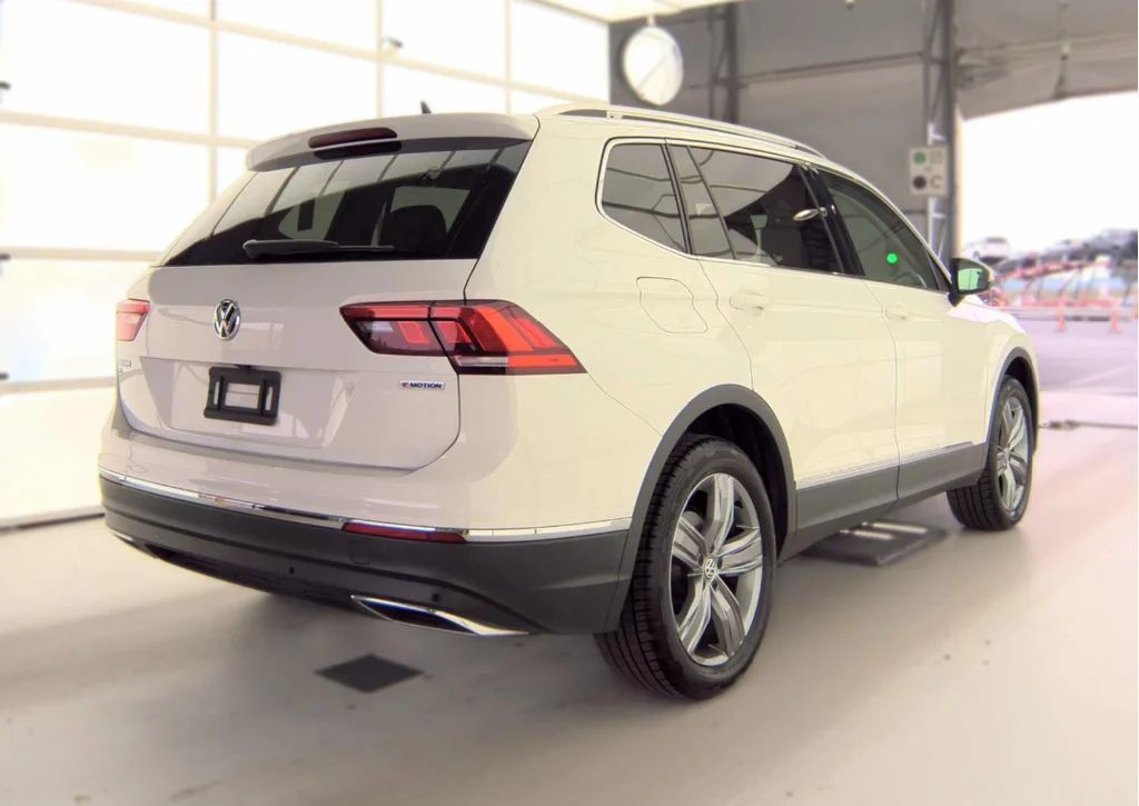 Used 2020 Pure White Volkswagen 2.0T SEL image 4
