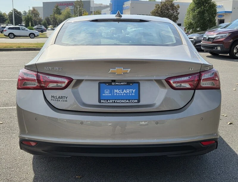 Used 2024 Mineral Gray Metallic CHEVROLET LT image 6