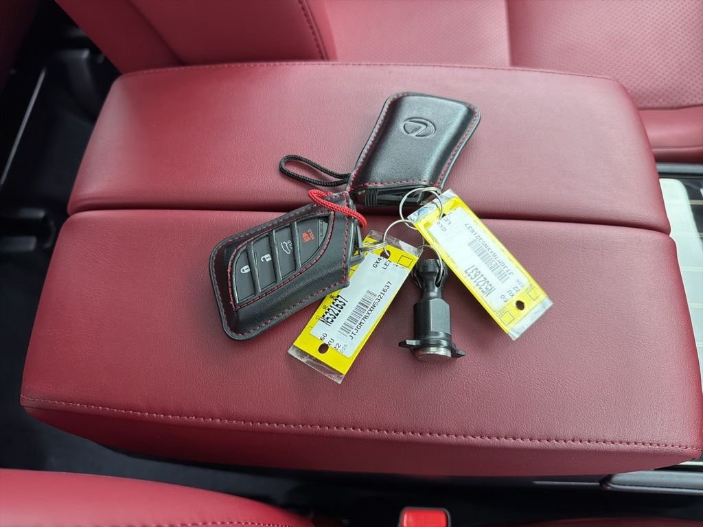 Certified Used 2022 ATOMIC SILVER Lexus 460 Luxury image 41