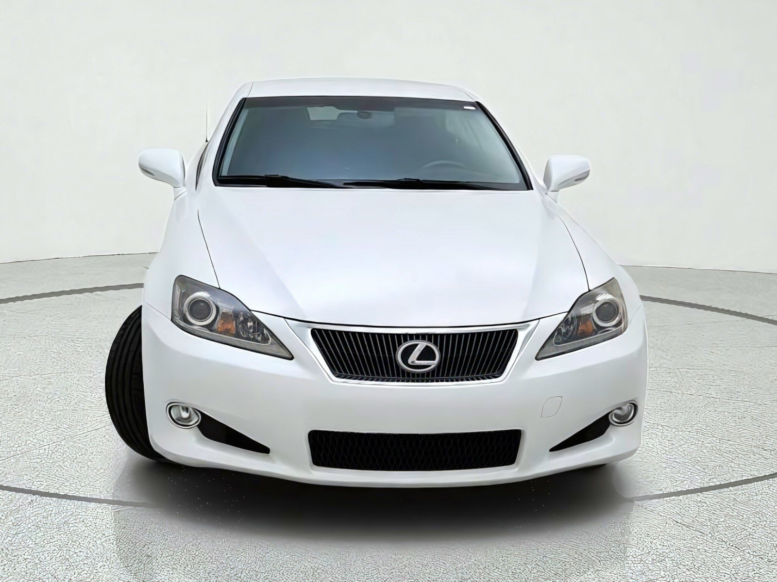 Used 2013 Starfire Pearl Lexus 2-DR. HARDTOP CONV image 3