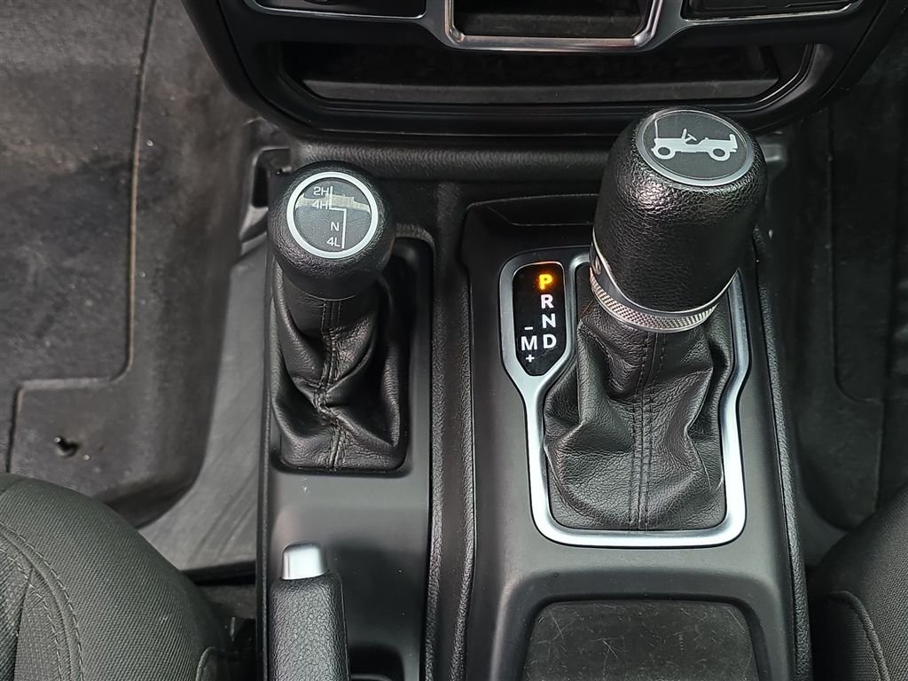 Used 2018 White Jeep Sport image 24