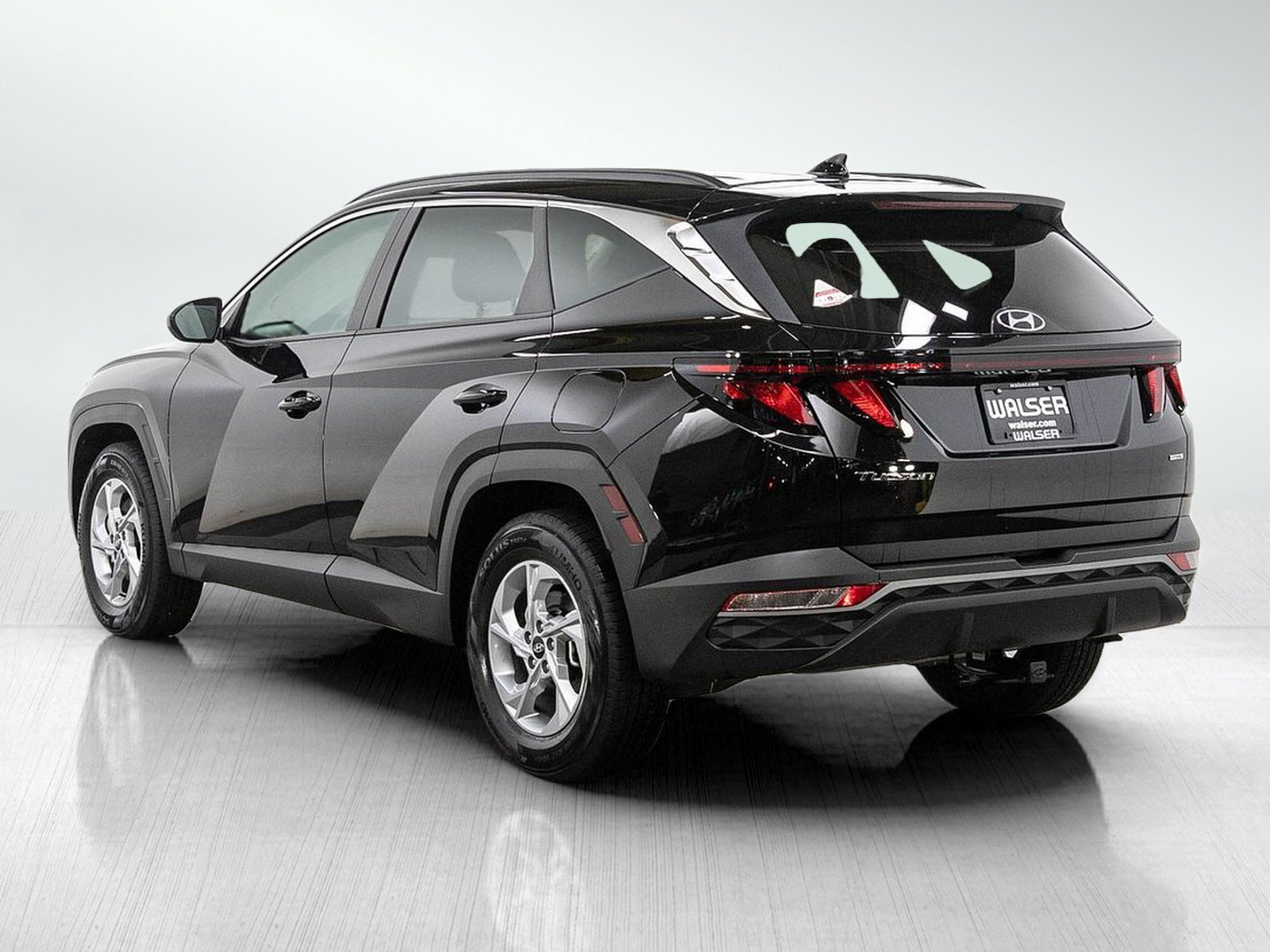 Used 2024 Black Pearl Hyundai SEL AWD *Ltd Avail* image 4