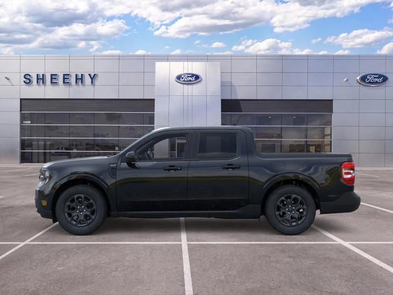 New 2026 Shadow Black Ford XLT image 3