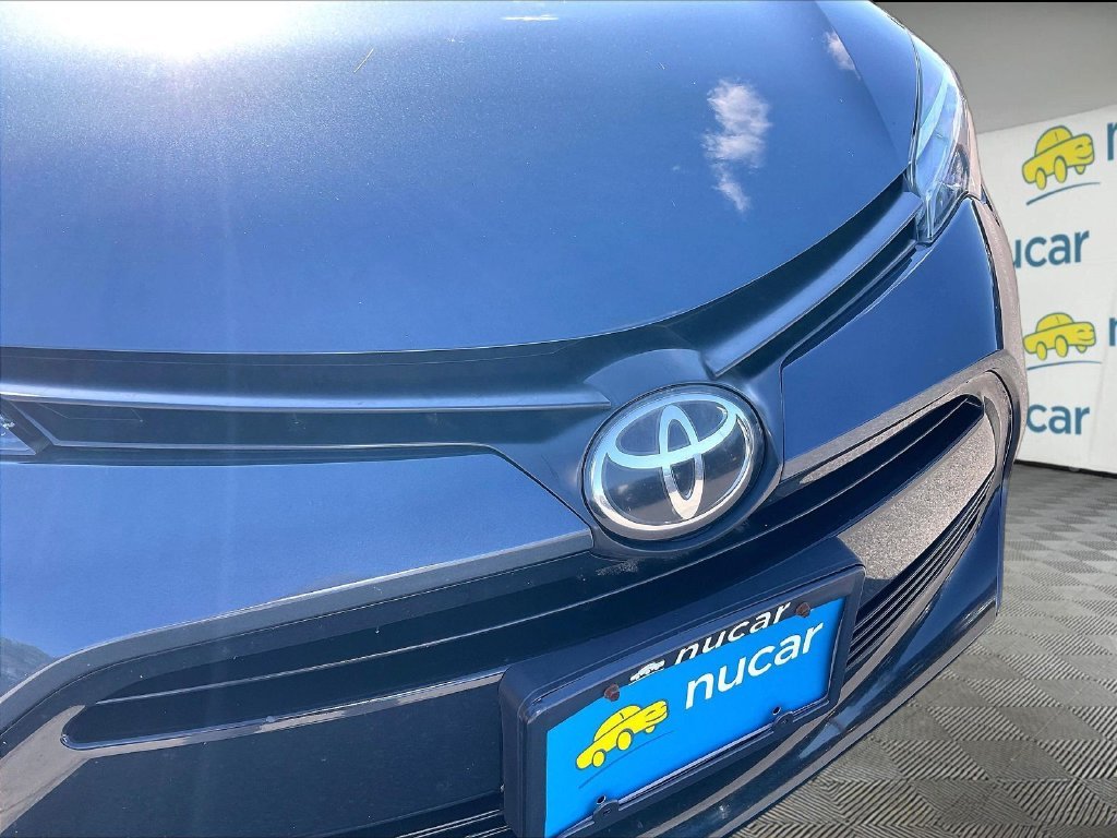 Used 2019 Slate Metallic Toyota LE image 27