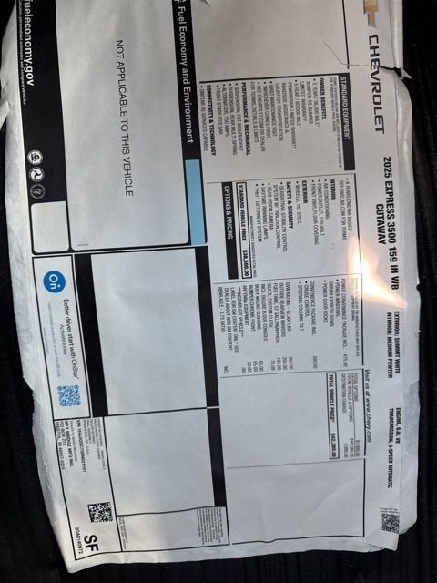 New 2025 Summit White Chevrolet 1WT image 16