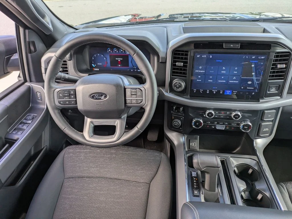 New 2026 Agate Black Metallic Ford XLT image 15