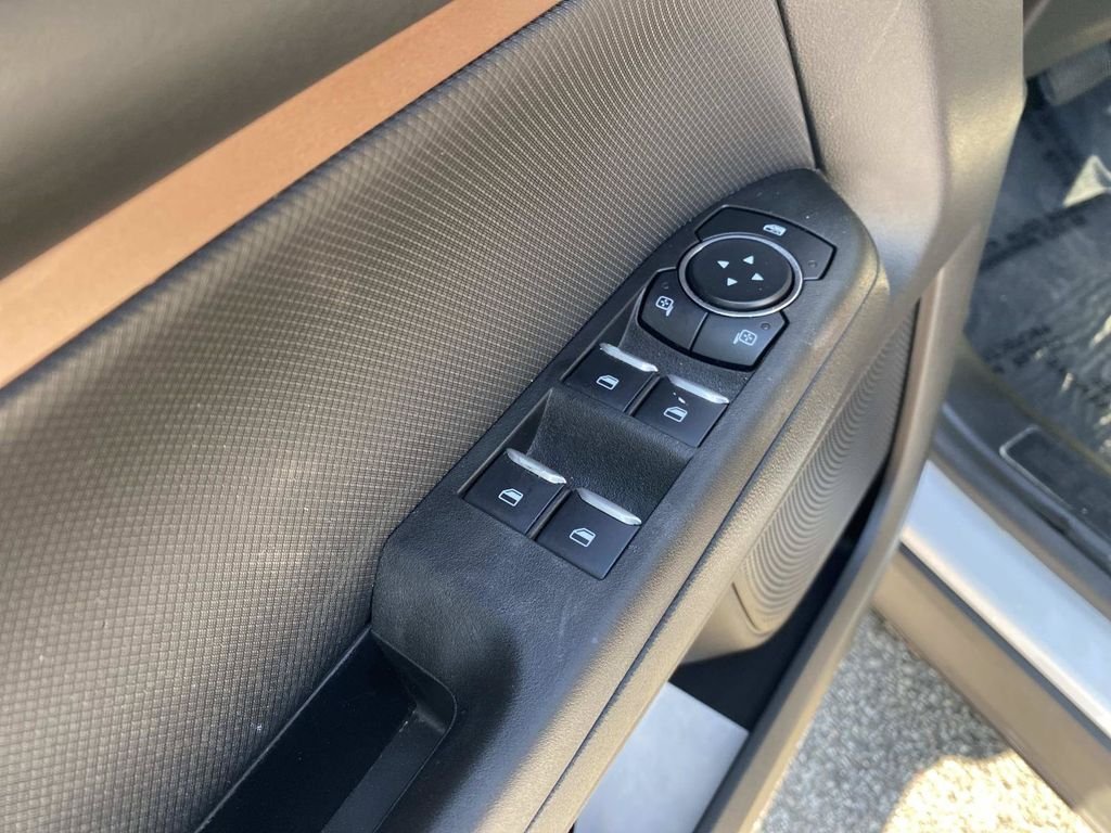 Certified Used 2021 Oxford White Ford Outer Banks image 16