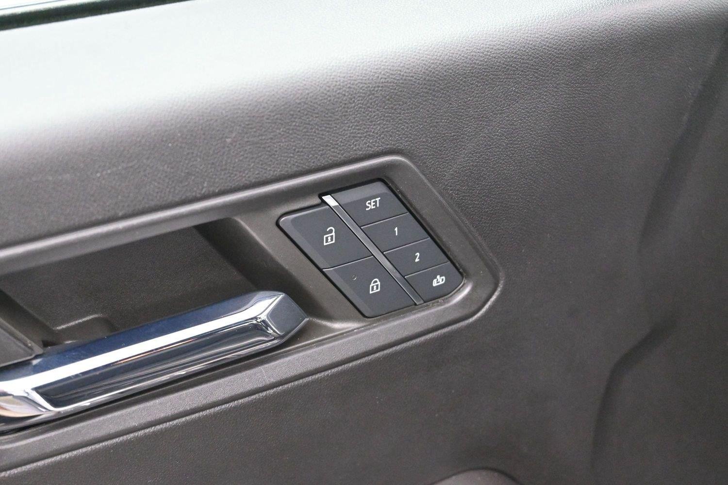Used 2024 Summit White GMC Denali image 10