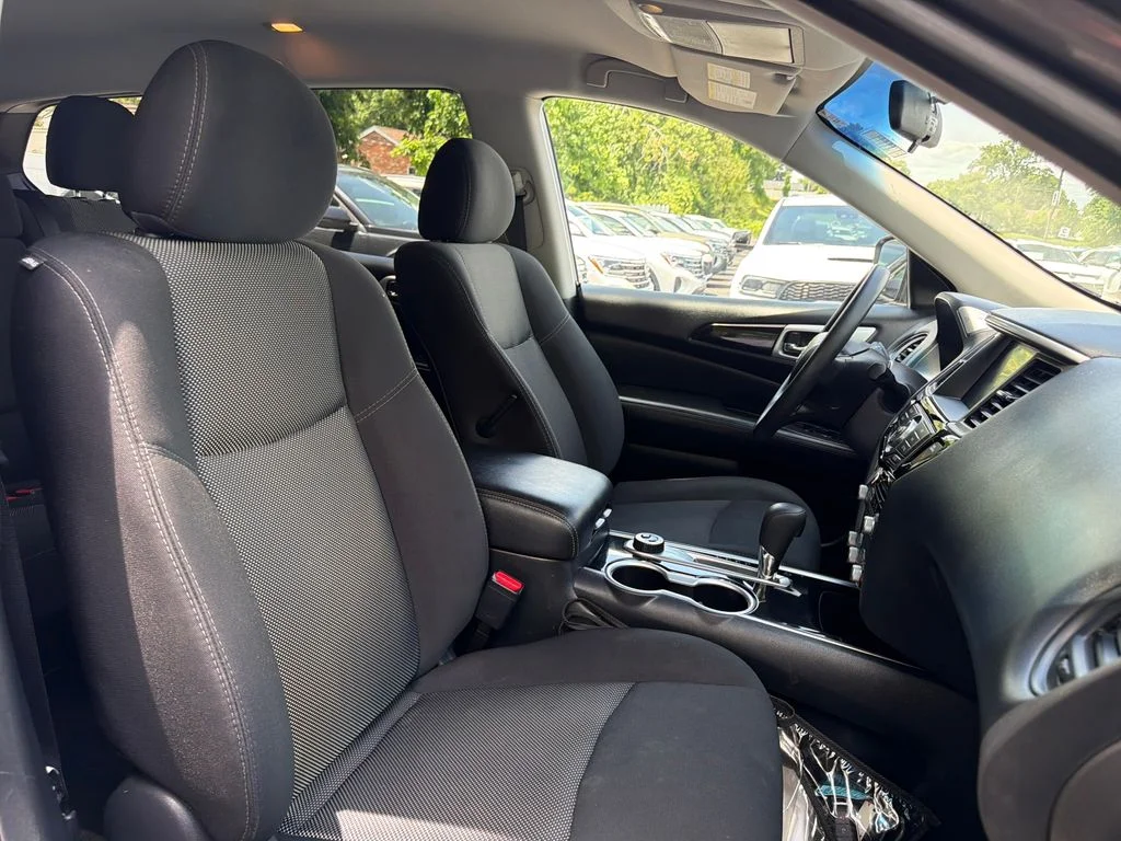 Used 2020 Gray Nissan S image 49