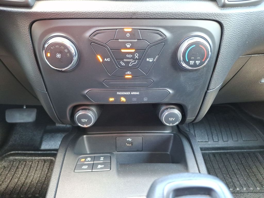 Used 2019 Silver Ford XL image 16