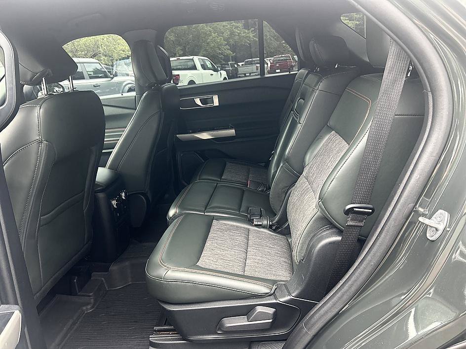 Used 2022 Green Metallic Ford Timberline image 12