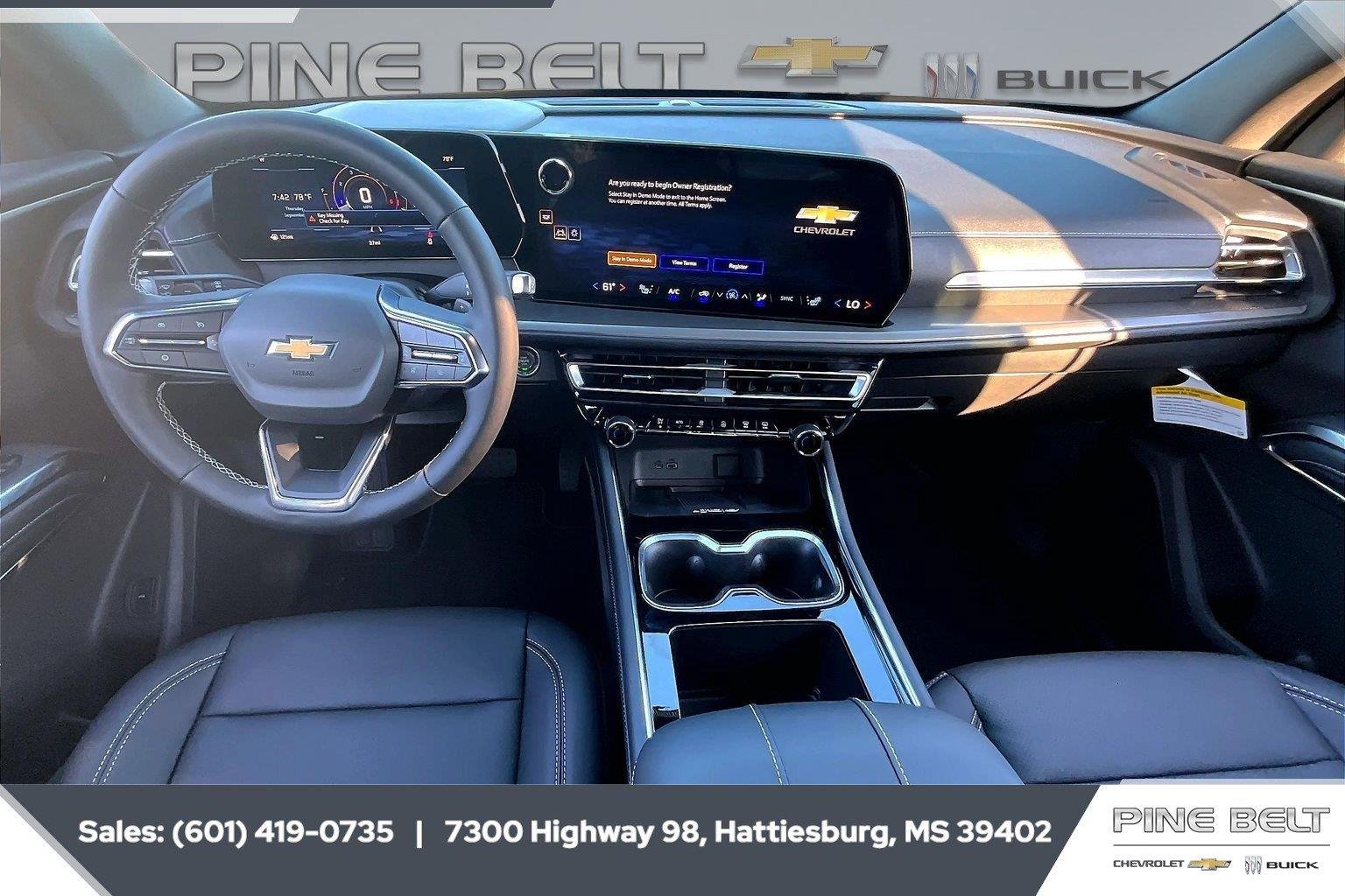 2027 Chevrolet Traverse LT - Photo 13