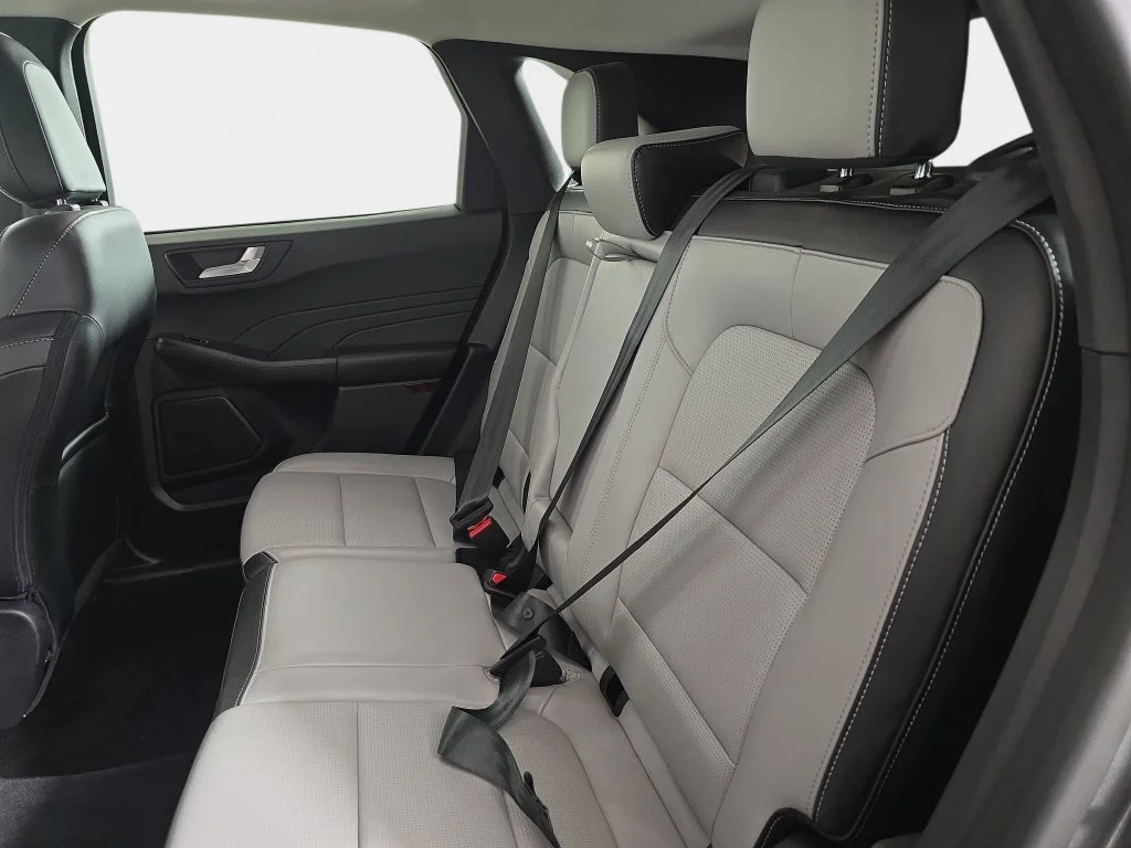 Used 2023 Gray Metallic Ford Platinum image 17