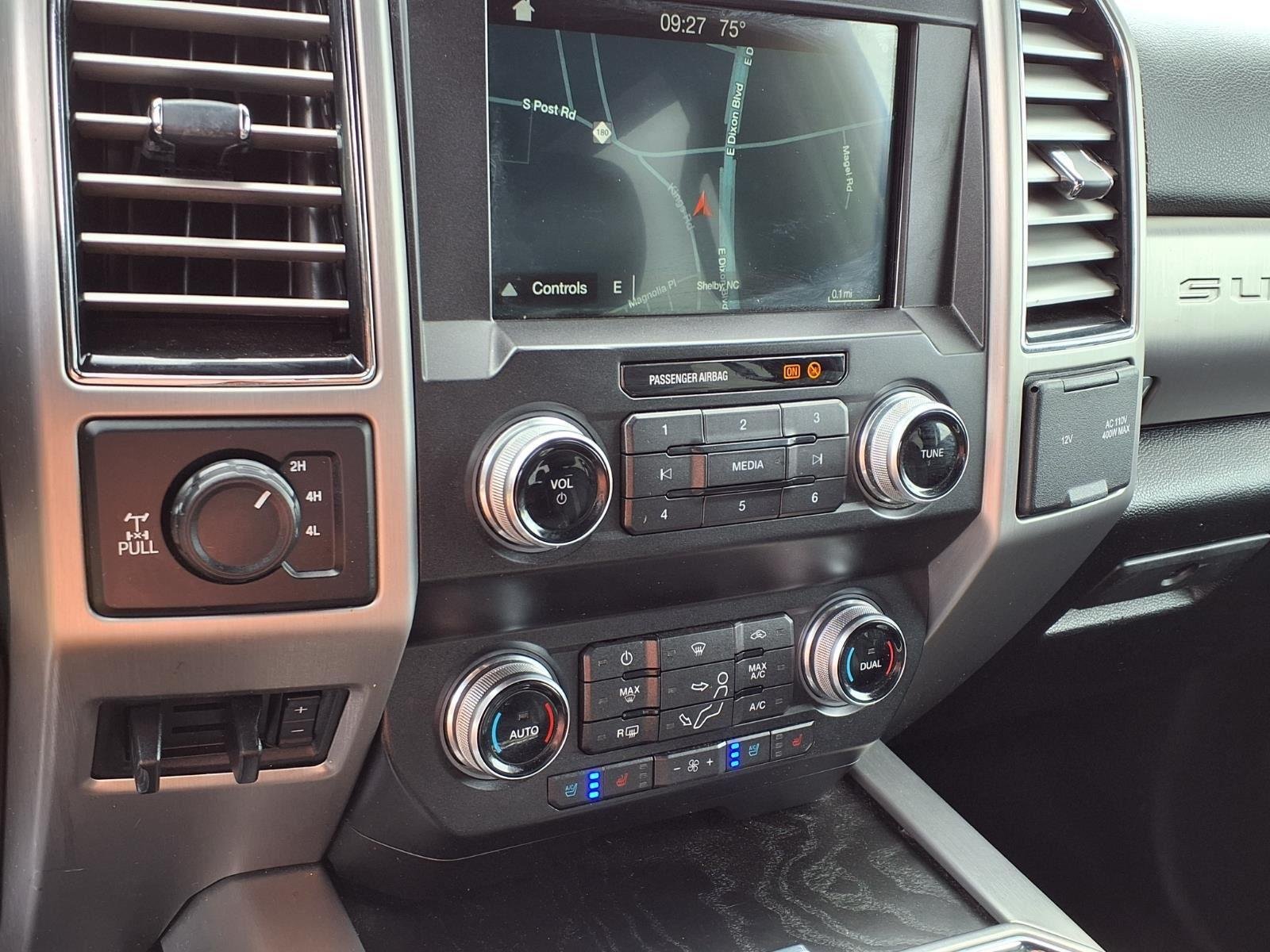 Used 2019  FORD  image 27