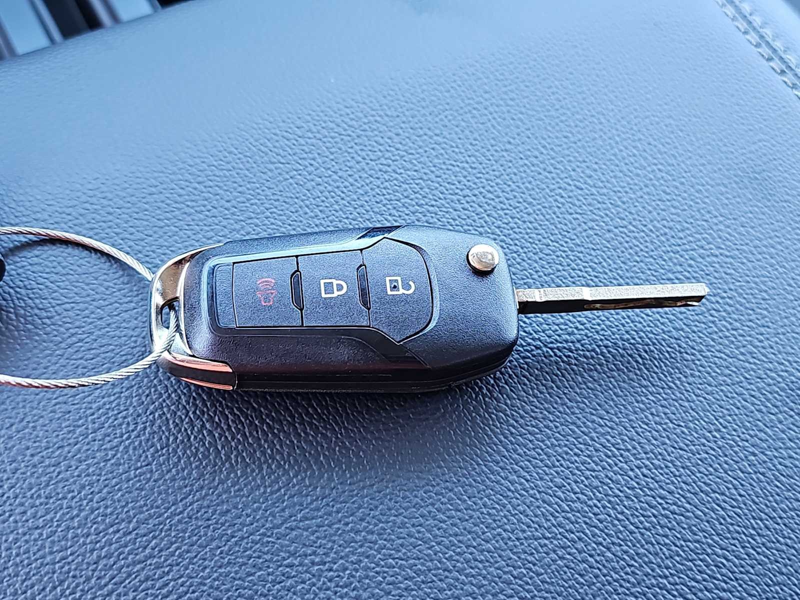 2025 Ford F-150 XLT - Photo 24