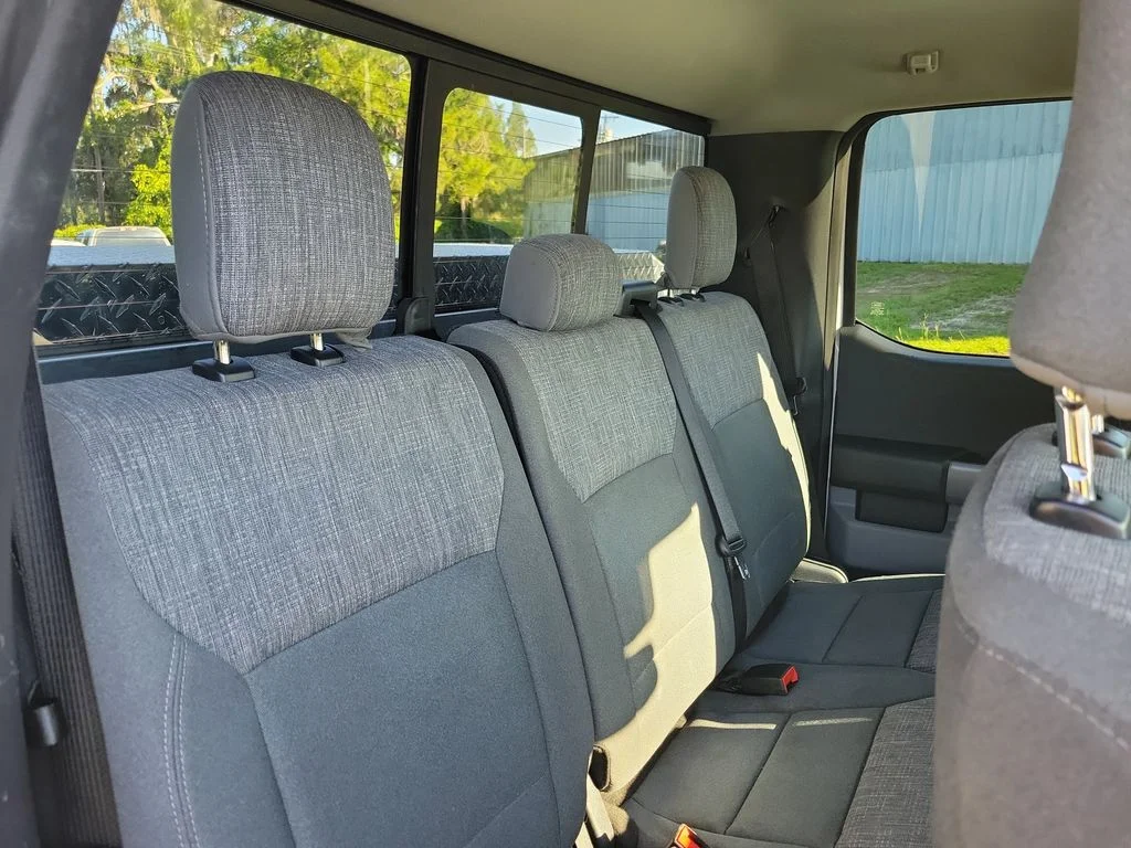 Used 2022 Oxford White Ford XLT image 30