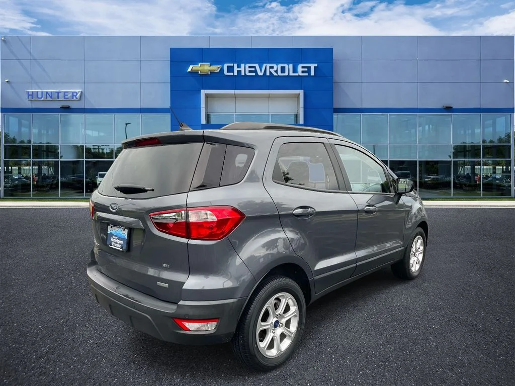 Used 2020 Smoke Metallic Ford SE image 6