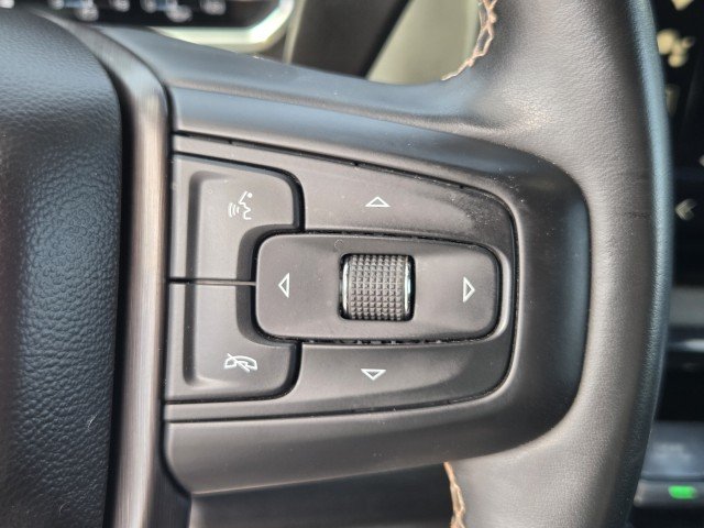 Used 2024 Summit White GMC AT4 image 27