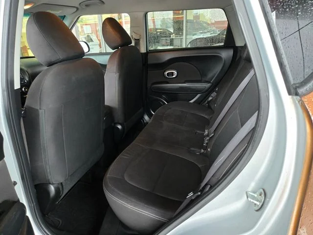 Used 2016 Silver Kia Base image 12