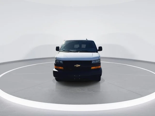 Used 2025 White Chevrolet LS image 6