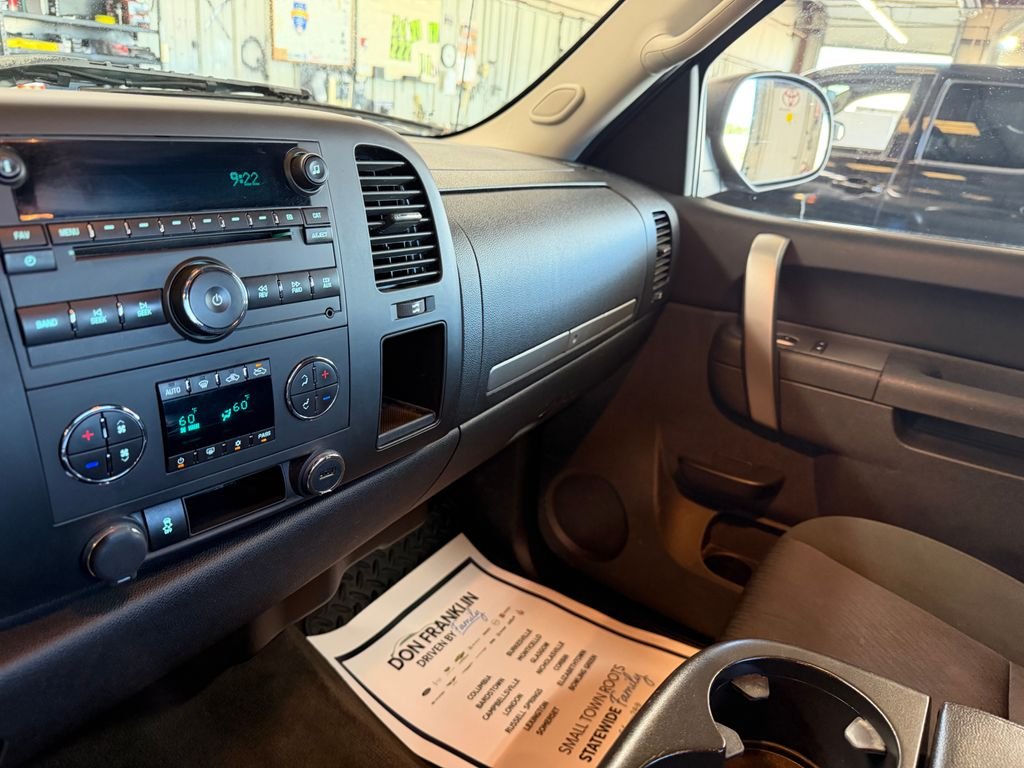 Used 2013 Gray Chevrolet LT image 17