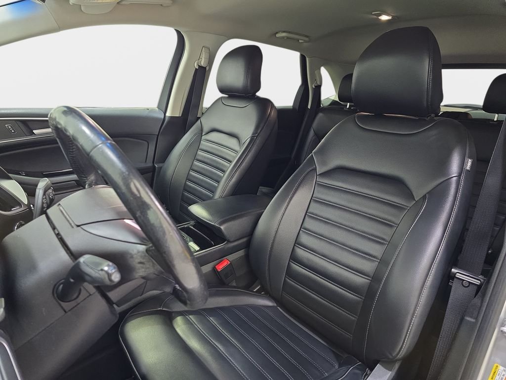 Used 2019 Silver Ford SEL image 16