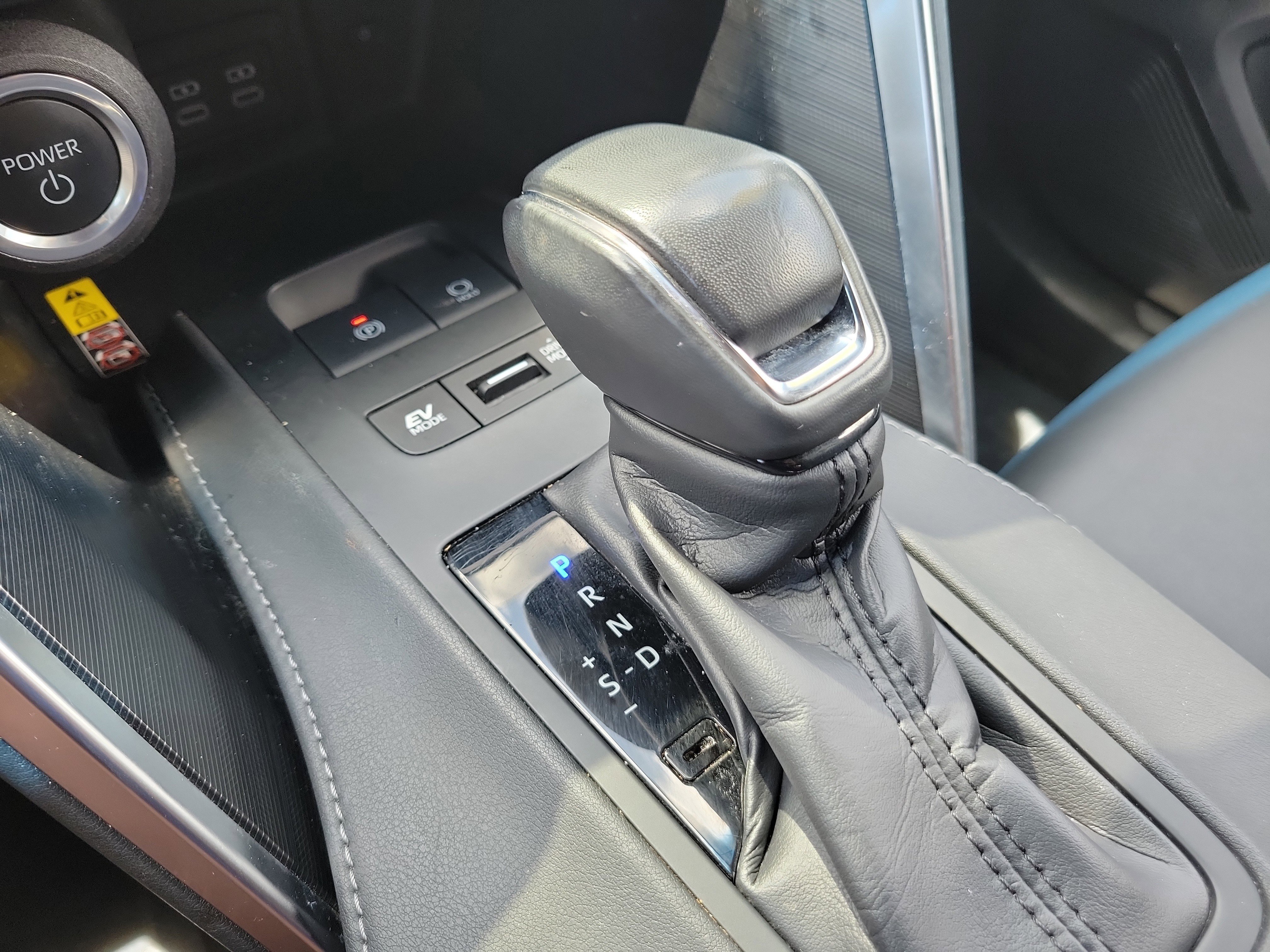 Used 2023 Pearl Toyota XLE image 30