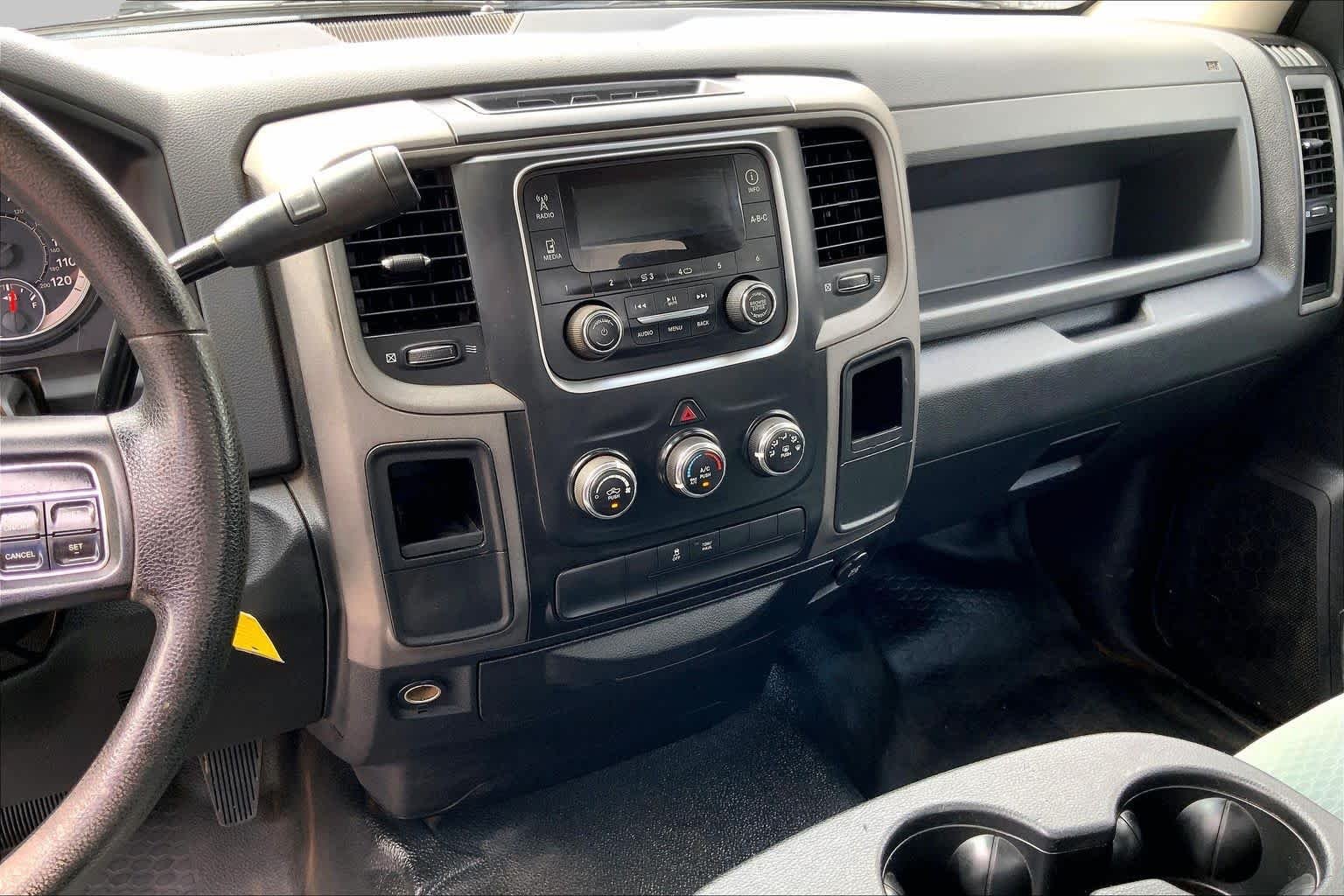 Used 2016 Bright White Clearcoat Ram Tradesman image 7