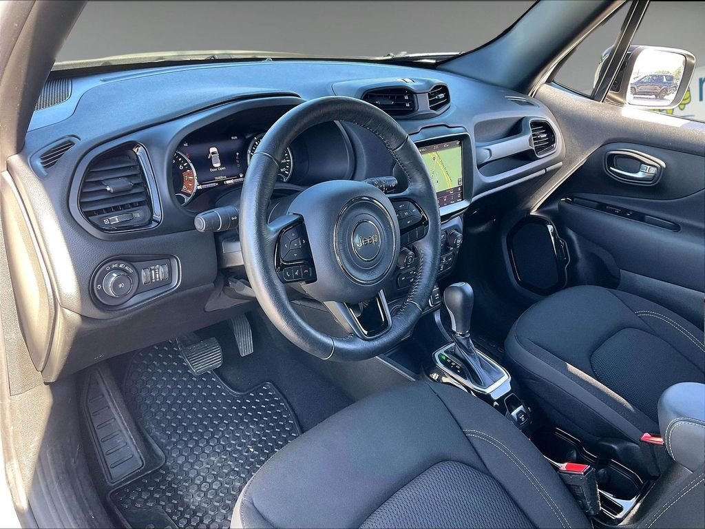 Used 2022 Alpine White Clearcoat Jeep Altitude image 8