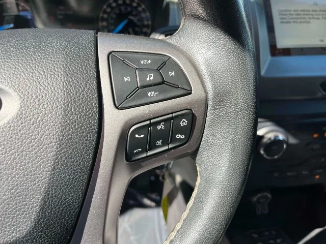 Used 2019 Silver Ford XLT image 32