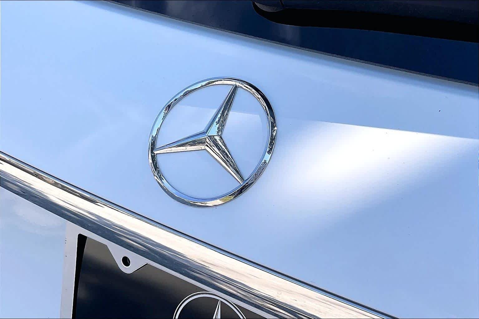 Used 2022 Polar White Mercedes-Benz GLE 350 image 30