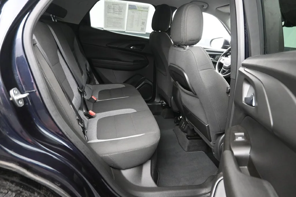 Used 2021 Blue Chevrolet LT image 10