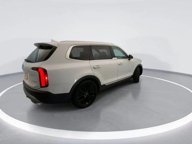 Used 2021 White Kia SX image 6